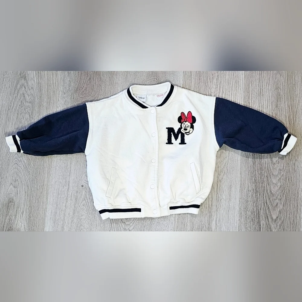 Disney includes minnie